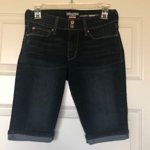 Levi’s Denizen Modern Skinny Shorts size 4/27W